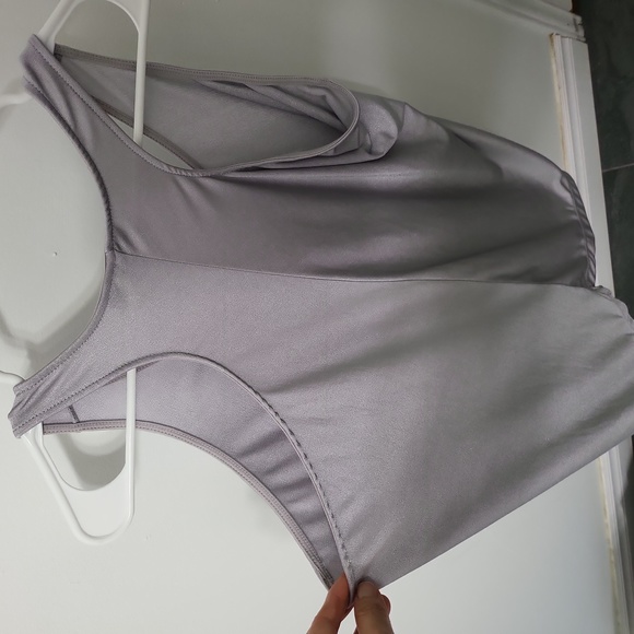 New Mexx sleeveless size S in metallic silver - Picture 3 of 4